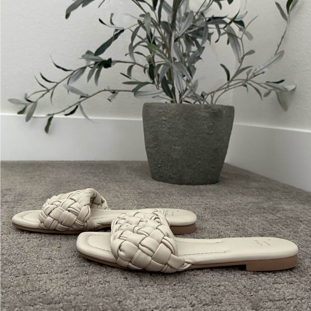 A New Day Woven Slide Sandals Cream Neutral Size 6.5